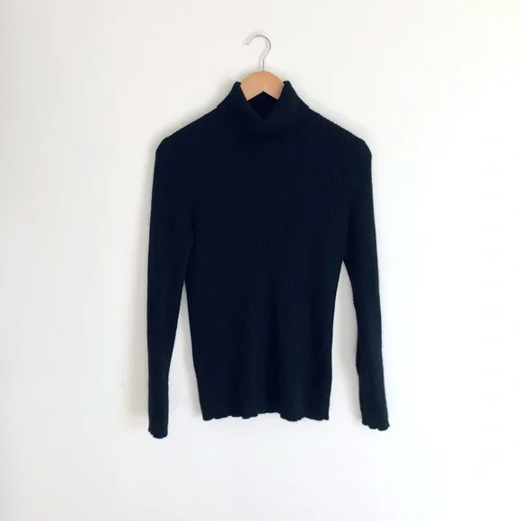 Black ribbed cashmere turtleneck sweater - Picture 8 of 14